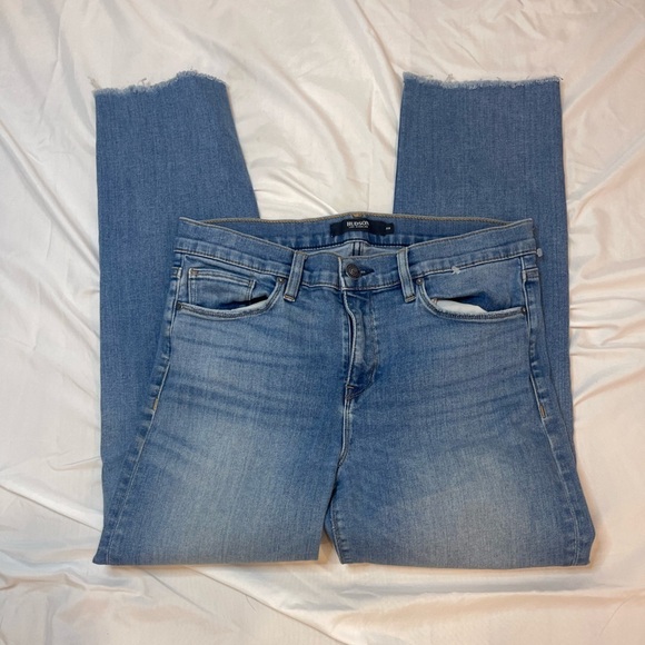 Hudson Jeans Low Rise Size 29 Blue Nico Straight Leg distress Med Wash Jeans - Picture 1 of 10